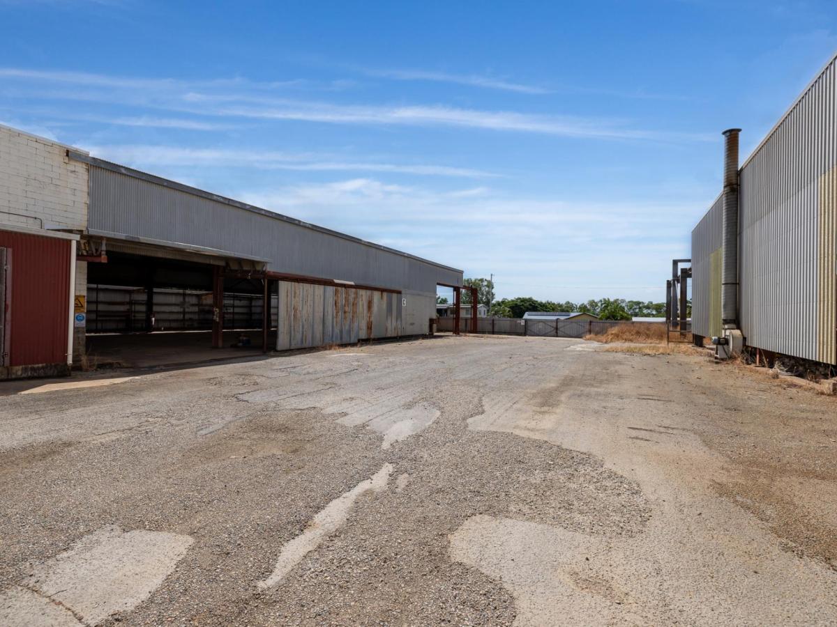 352-354 Stuart Drive, Wulguru, QLD 4811